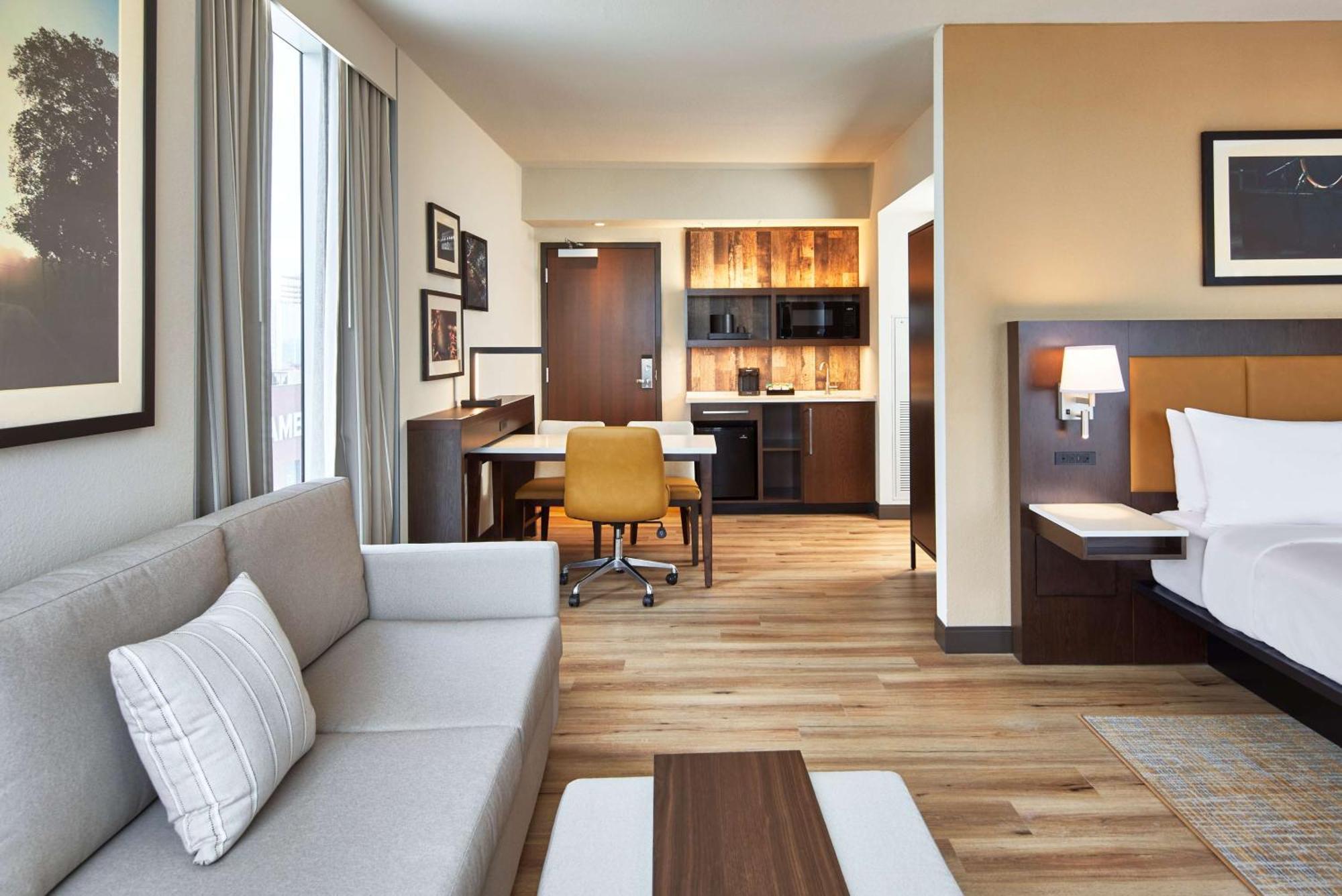 Embassy Suites By Hilton Nashville Downtown Buitenkant foto